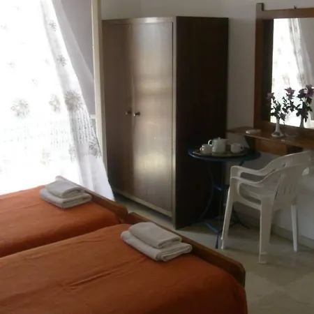 Ξενοδοχείο με διαμερίσματα La Cite Family & 3*